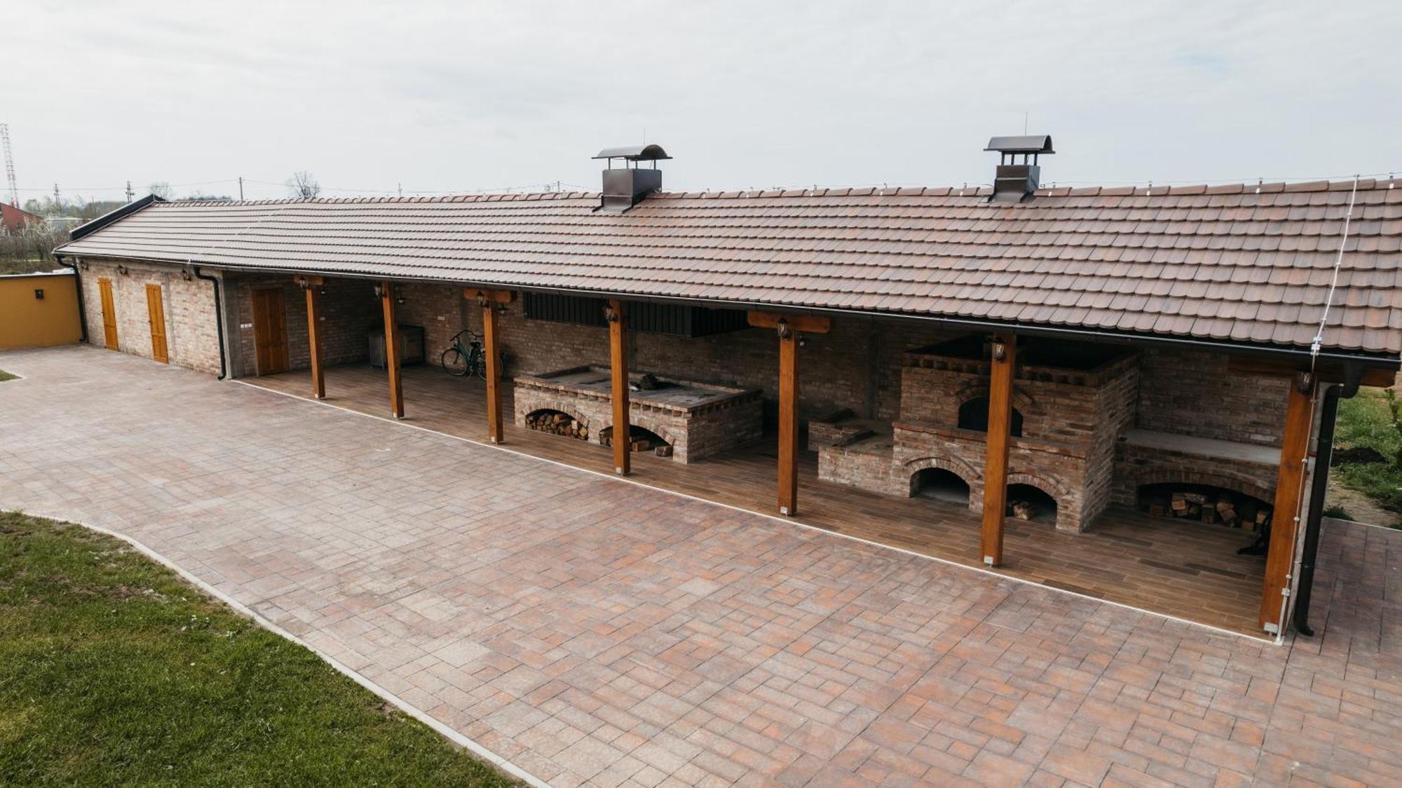 Pansion Mihica Dvori Hotel Babina Greda Exterior foto
